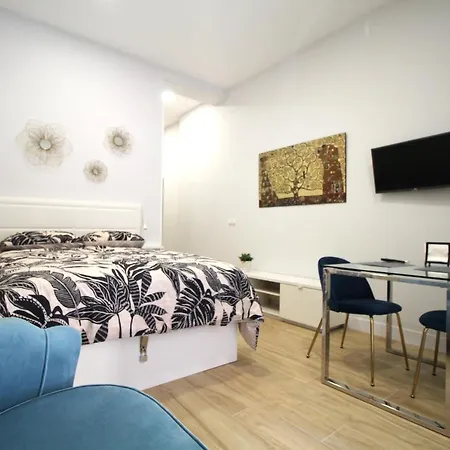 Apartamento En Embajadores Madri Exterior foto
